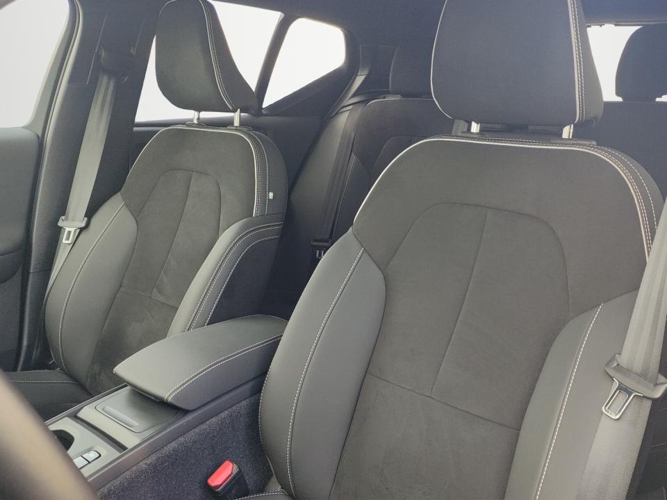 volvo-xc40-2025-gasolina-1969cc