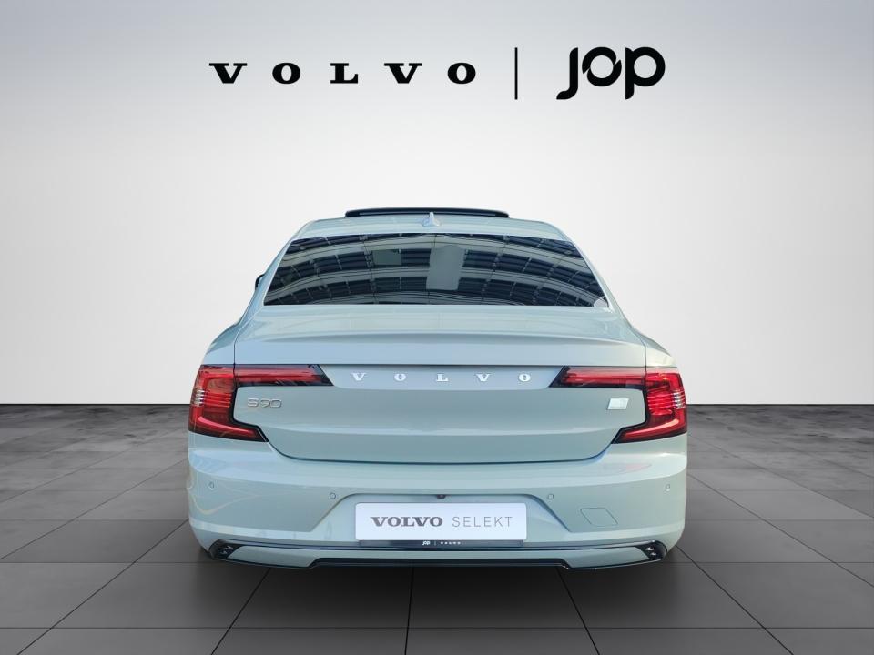 volvo-s90-2025-hibrido-1969cc