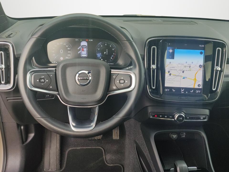 volvo-xc40-2024-gasolina-1477cc