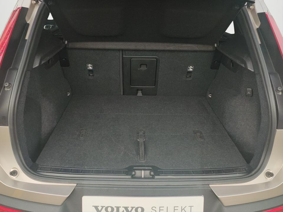 volvo-xc40-2024-gasolina-1477cc