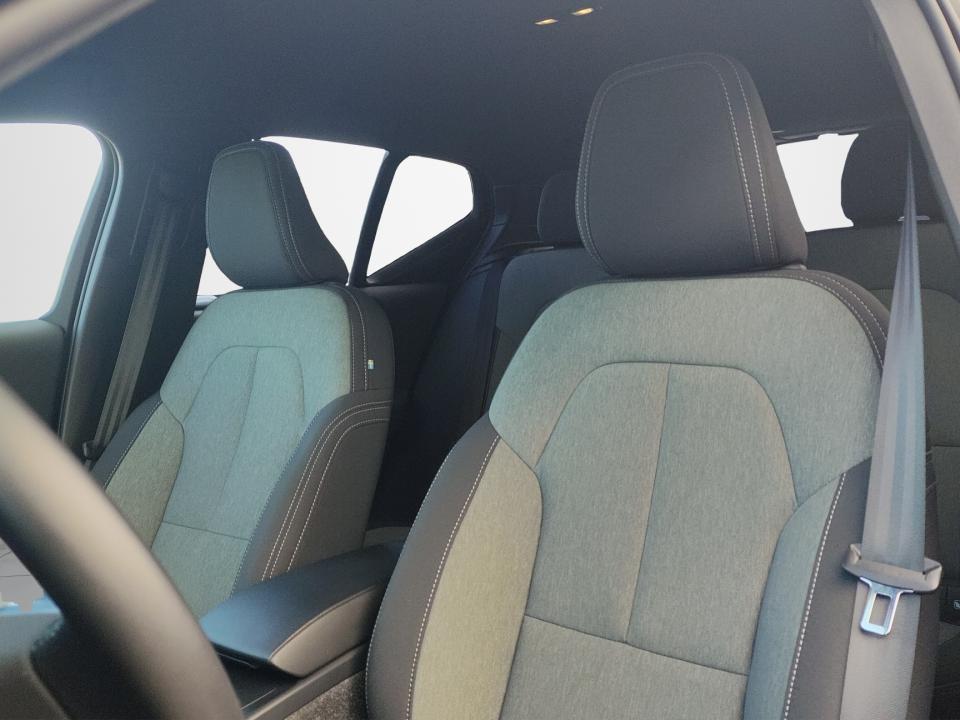 volvo-xc40-2025-gasolina-1969cc