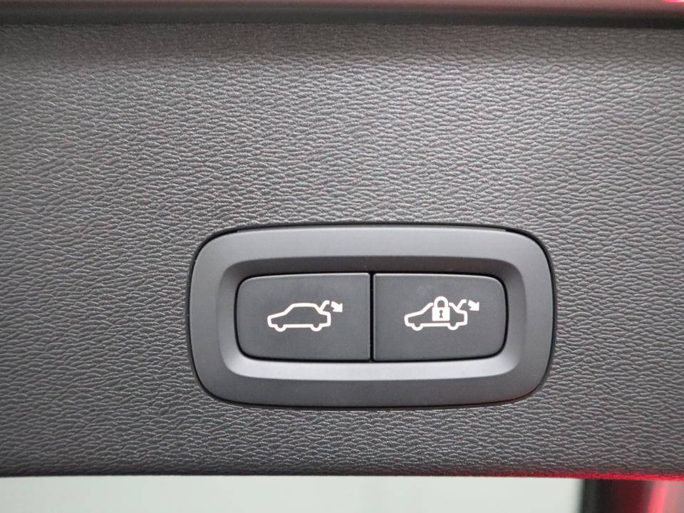 volvo-xc40-2023-eletrico-0cc