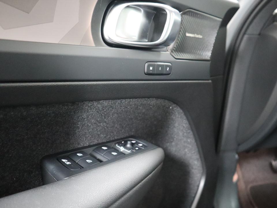 volvo-xc40-2023-eletrico-0cc