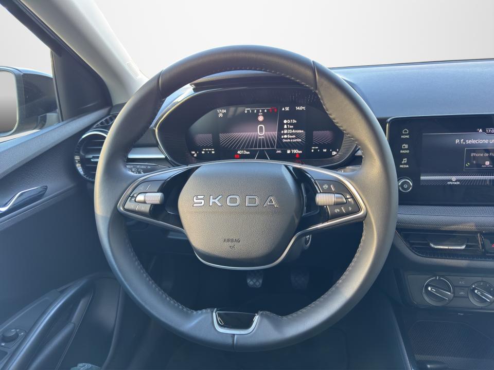 skoda-fabia-2025-gasolina-999cc