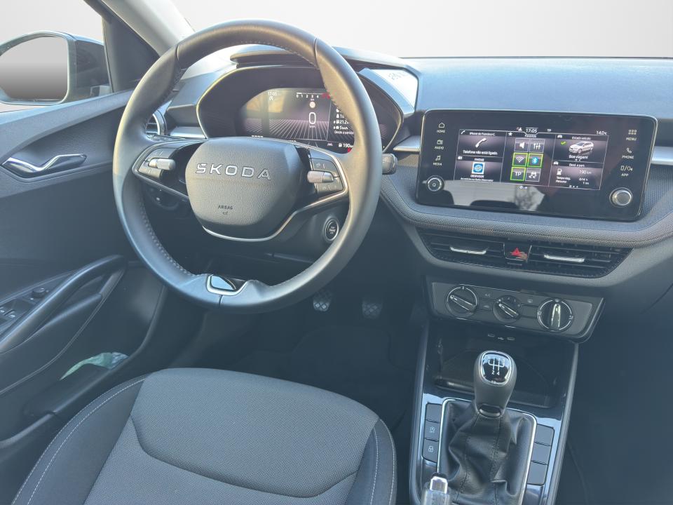 skoda-fabia-2025-gasolina-999cc