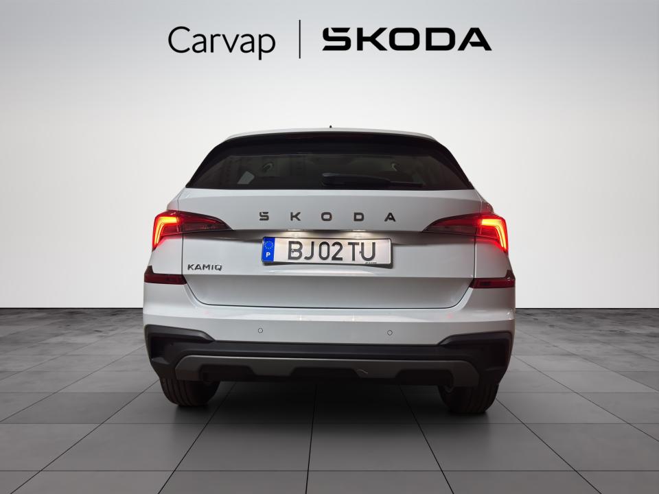 skoda-kamiq-2024-gasolina-999cc