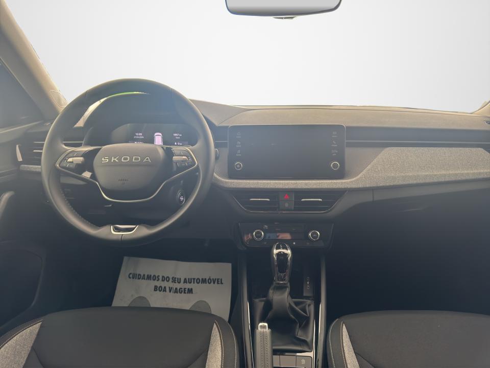 skoda-kamiq-2025-gasolina-999cc