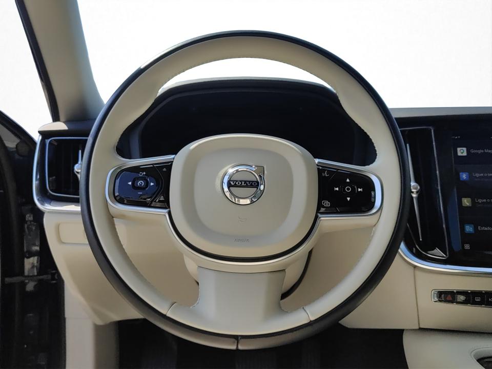 volvo-v60-2024-hibrido-1969cc