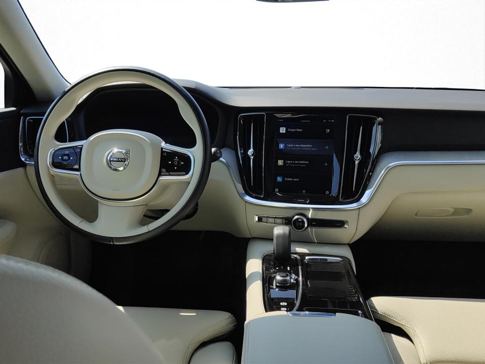 volvo-v60-2024-hibrido-1969cc