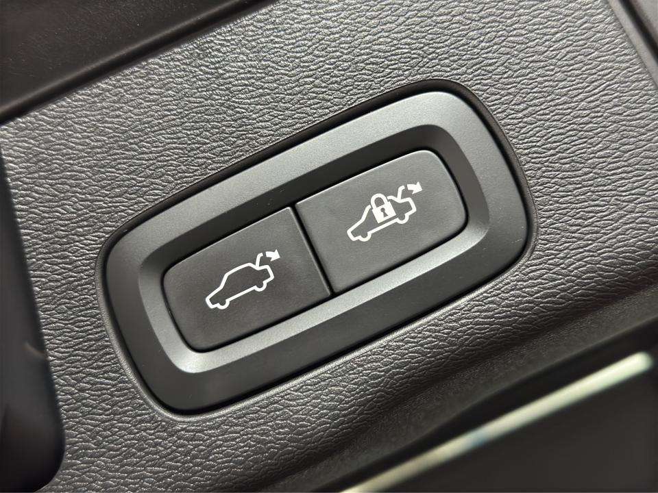 volvo-xc60-2024-hibrido-1969cc
