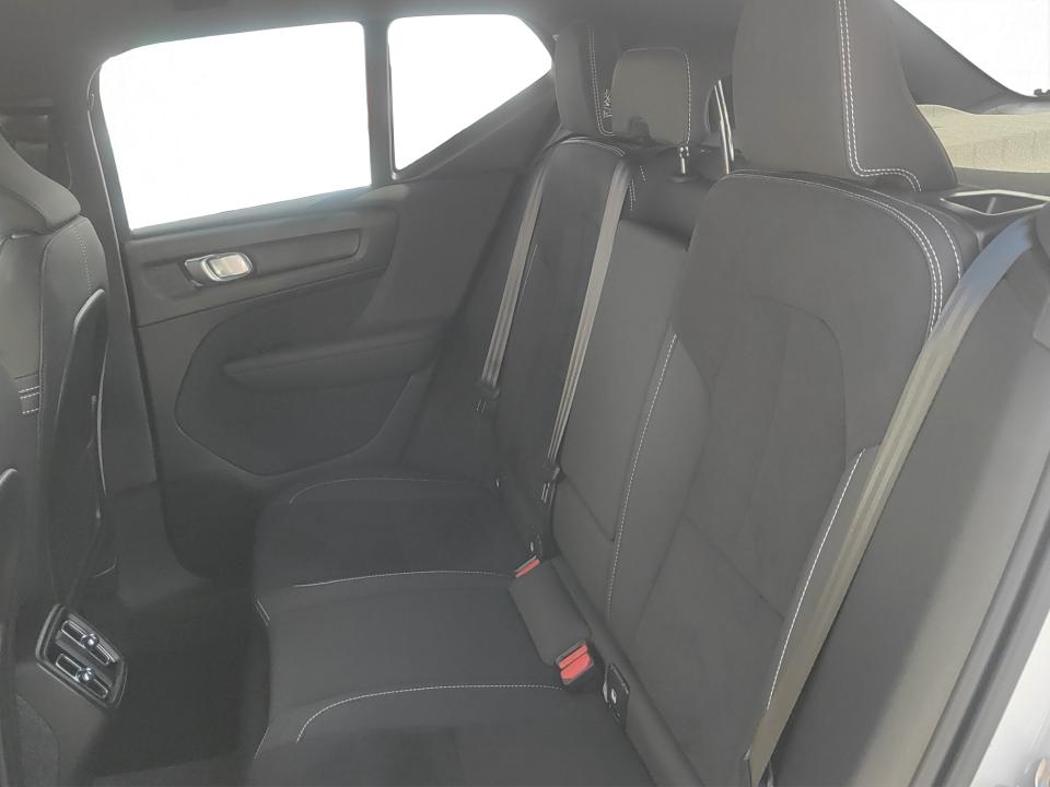 volvo-xc40-2025-gasolina-1969cc