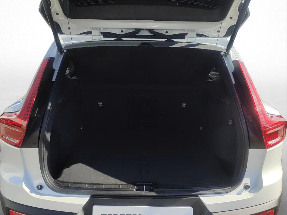volvo-xc40-2025-gasolina-1969cc