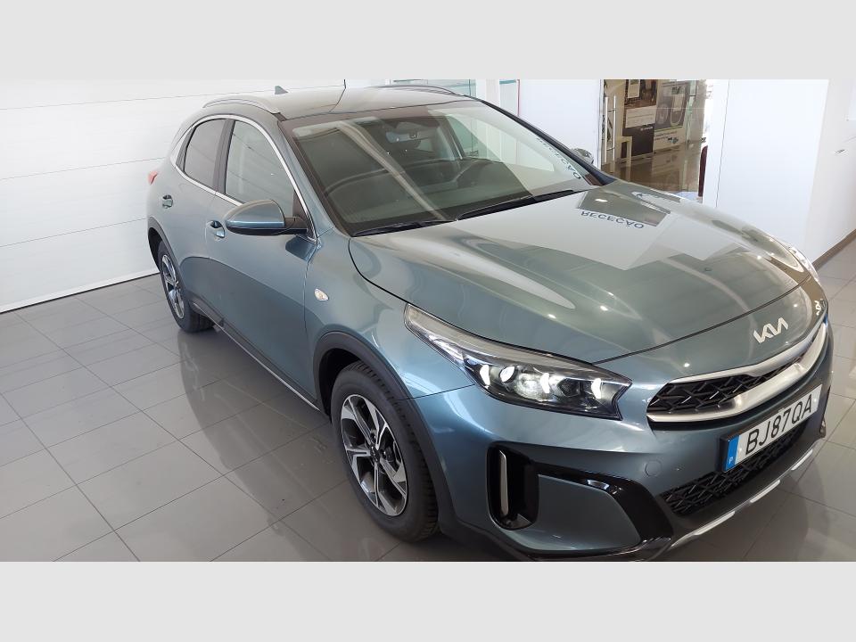 kia-xceed-2024-gasolina-998cc