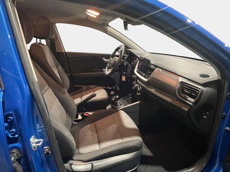 kia-stonic-2025-gasolina-1197cc