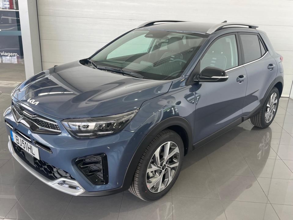 kia-stonic-2024-gasolina-998cc