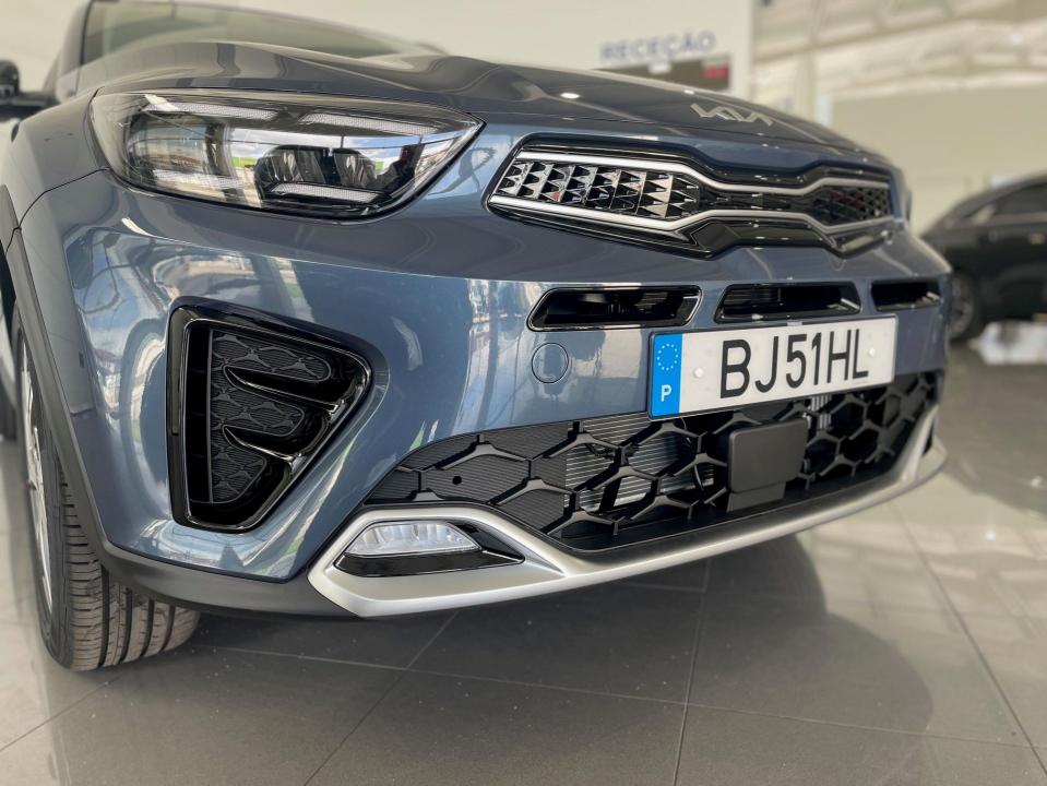 kia-stonic-2024-gasolina-998cc