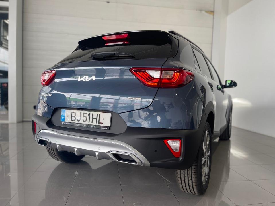kia-stonic-2024-gasolina-998cc