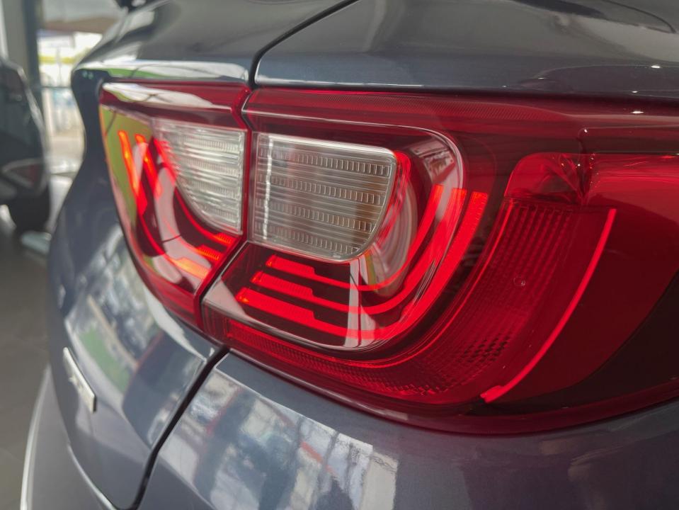 kia-stonic-2024-gasolina-998cc