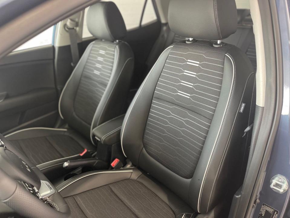 kia-stonic-2024-gasolina-998cc