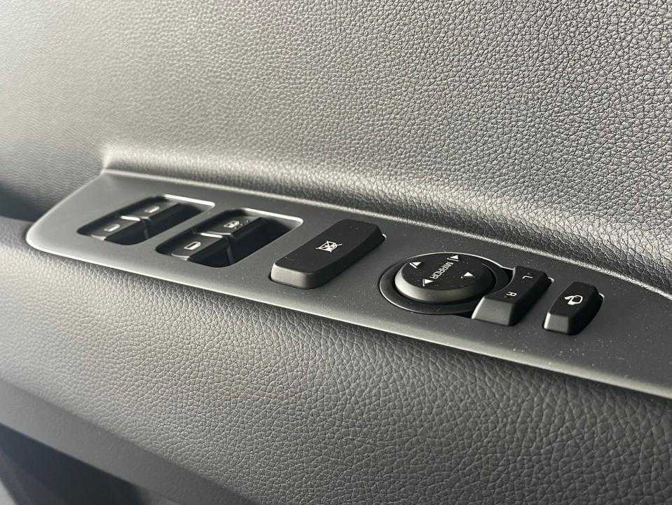 kia-stonic-2024-gasolina-998cc