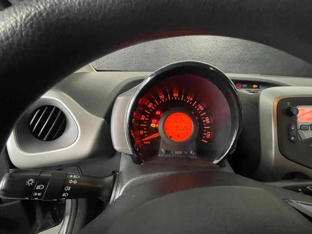 peugeot-108-1-0-vti-2015-gasolina-998cc