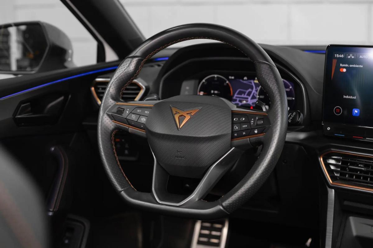 cupra-leon-sportstourer-2023-hibrido-a-gasolina-1395cc