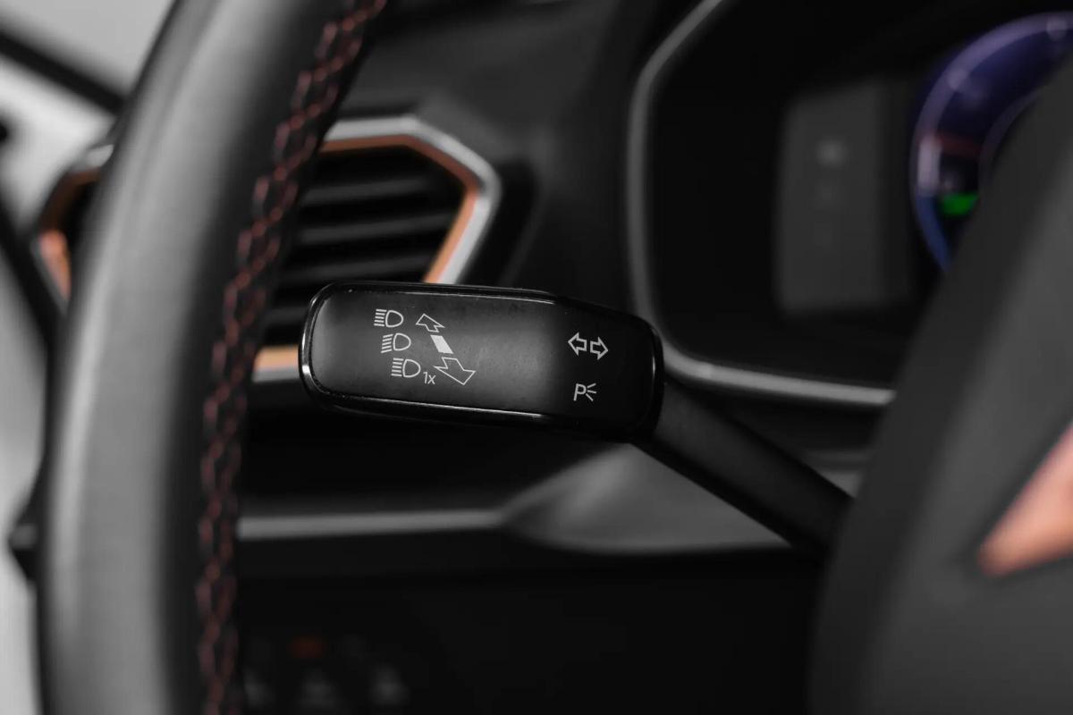 cupra-leon-sportstourer-2023-hibrido-a-gasolina-1395cc