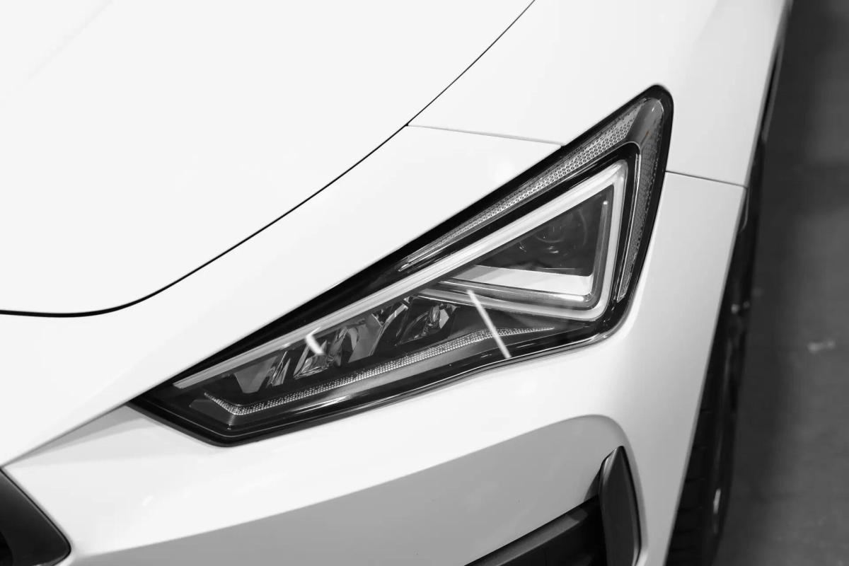 cupra-leon-sportstourer-2023-hibrido-a-gasolina-1395cc