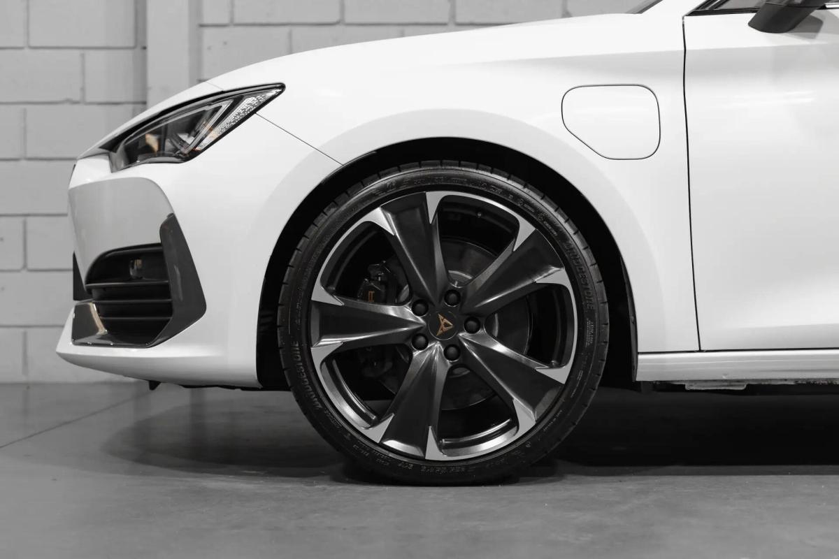 cupra-leon-sportstourer-2023-hibrido-a-gasolina-1395cc