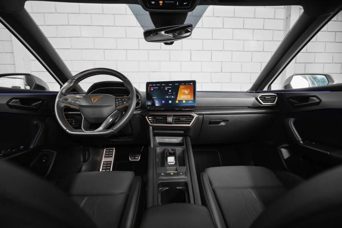 cupra-leon-sportstourer-2023-hibrido-a-gasolina-1395cc
