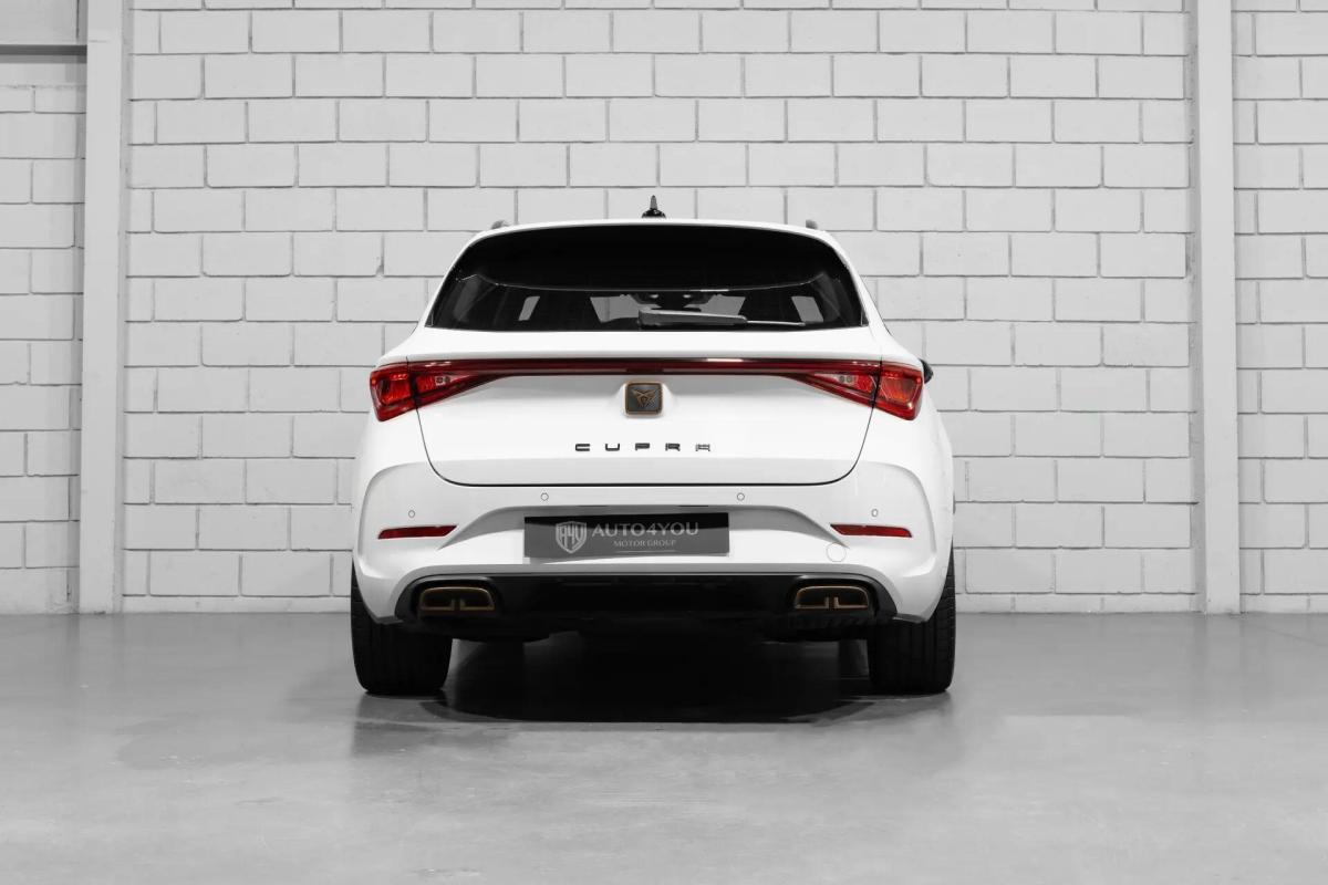 cupra-leon-sportstourer-2023-hibrido-a-gasolina-1395cc