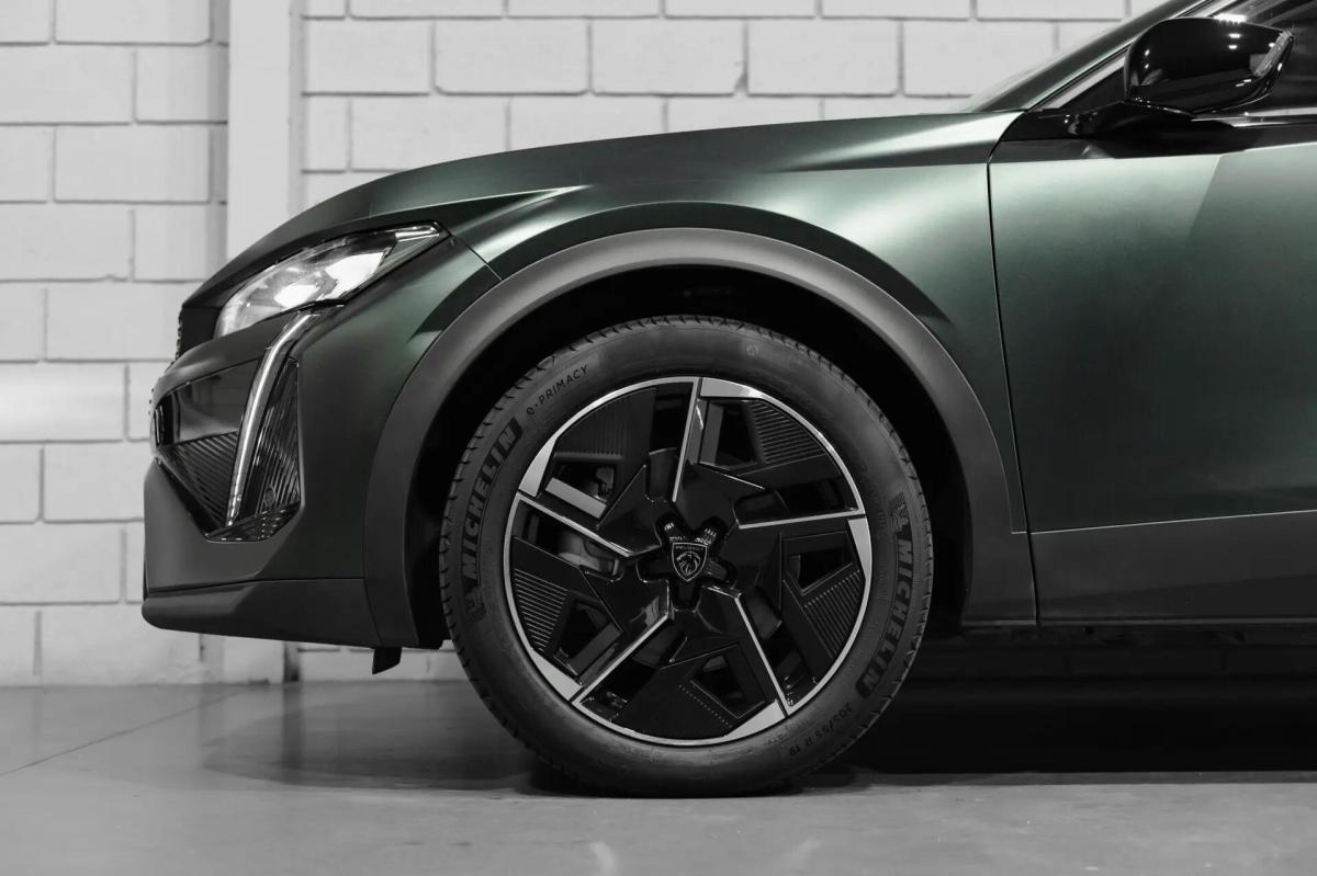 peugeot-408-2023-hibrido-a-gasolina-1598cc