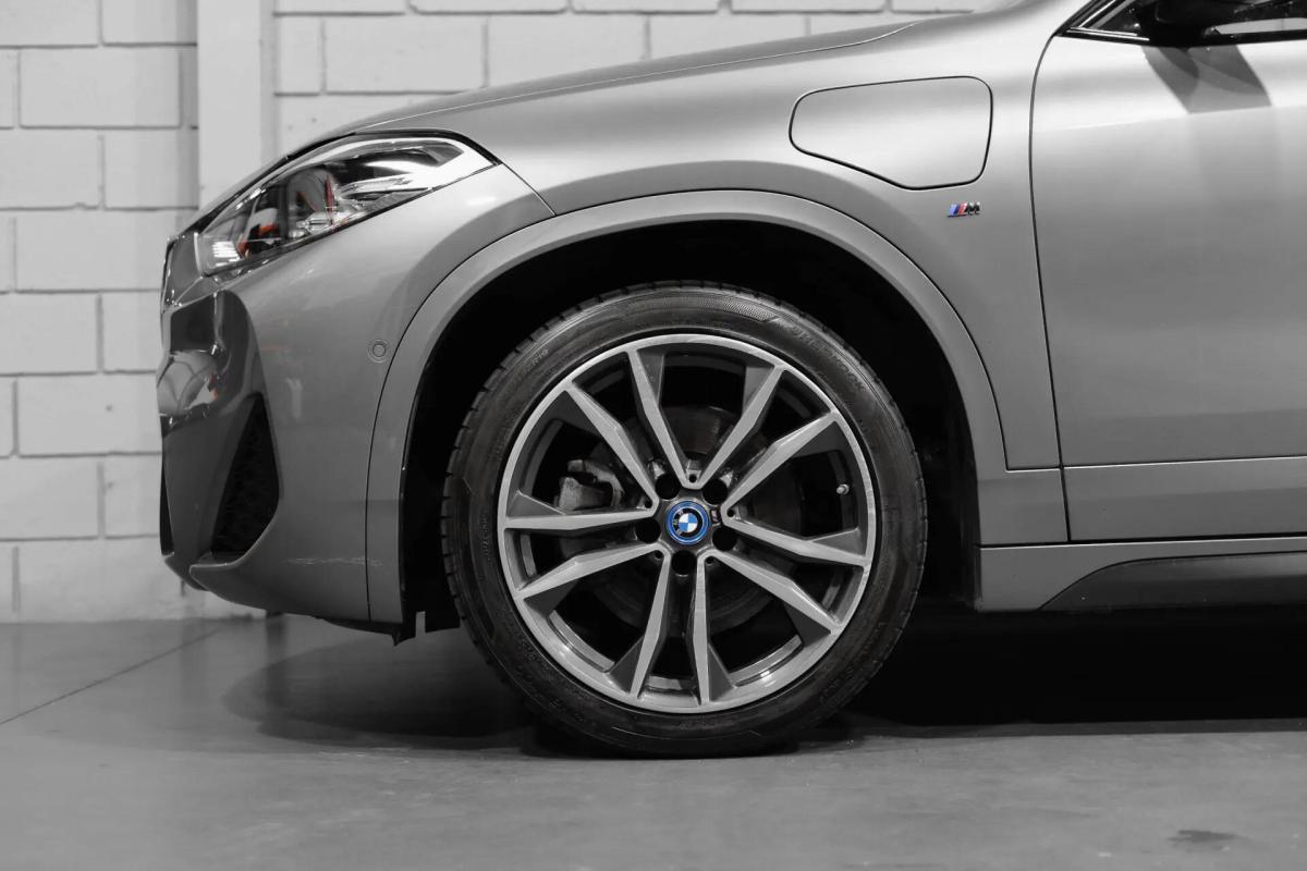 bmw-x2-xdrive25e-2023-hibrido-a-gasolina-1499cc