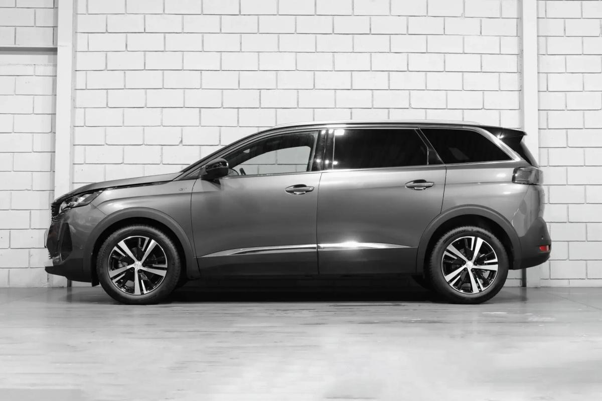 peugeot-5008-2023-gasolina-1199cc