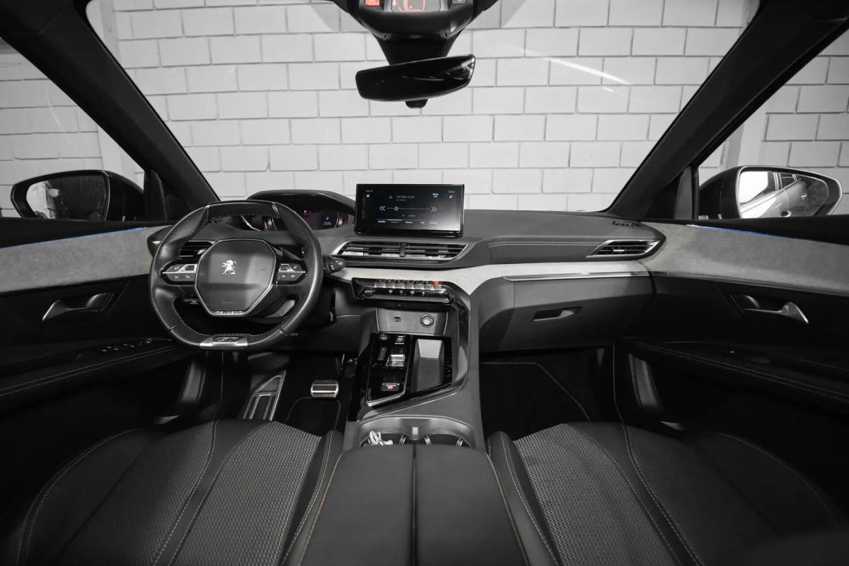 peugeot-5008-2023-gasolina-1199cc