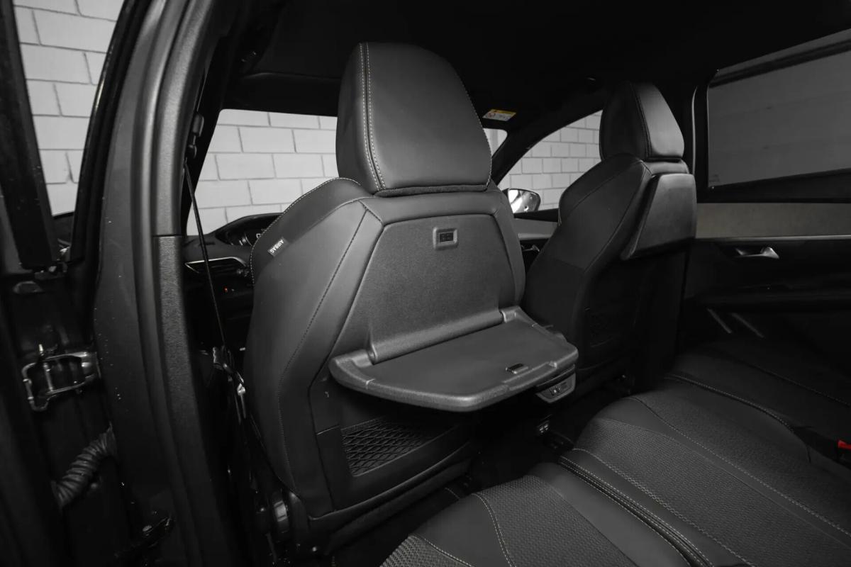 peugeot-5008-2023-gasolina-1199cc