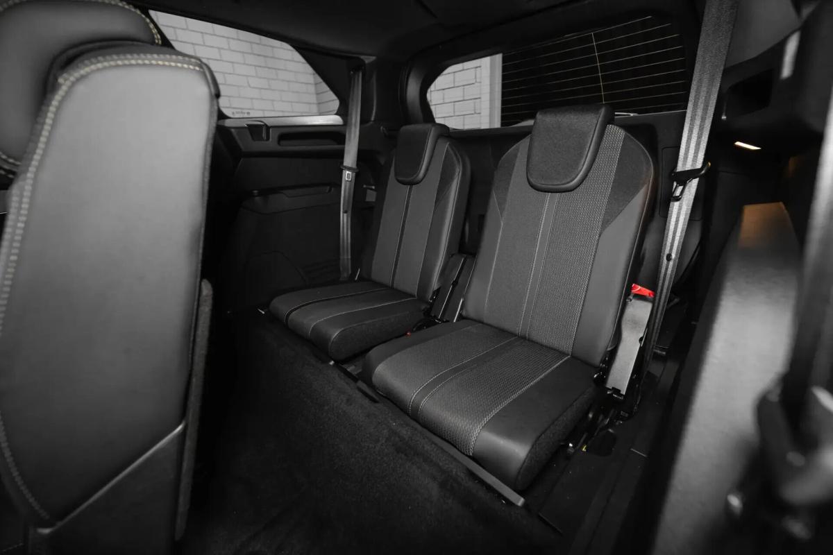 peugeot-5008-2023-gasolina-1199cc