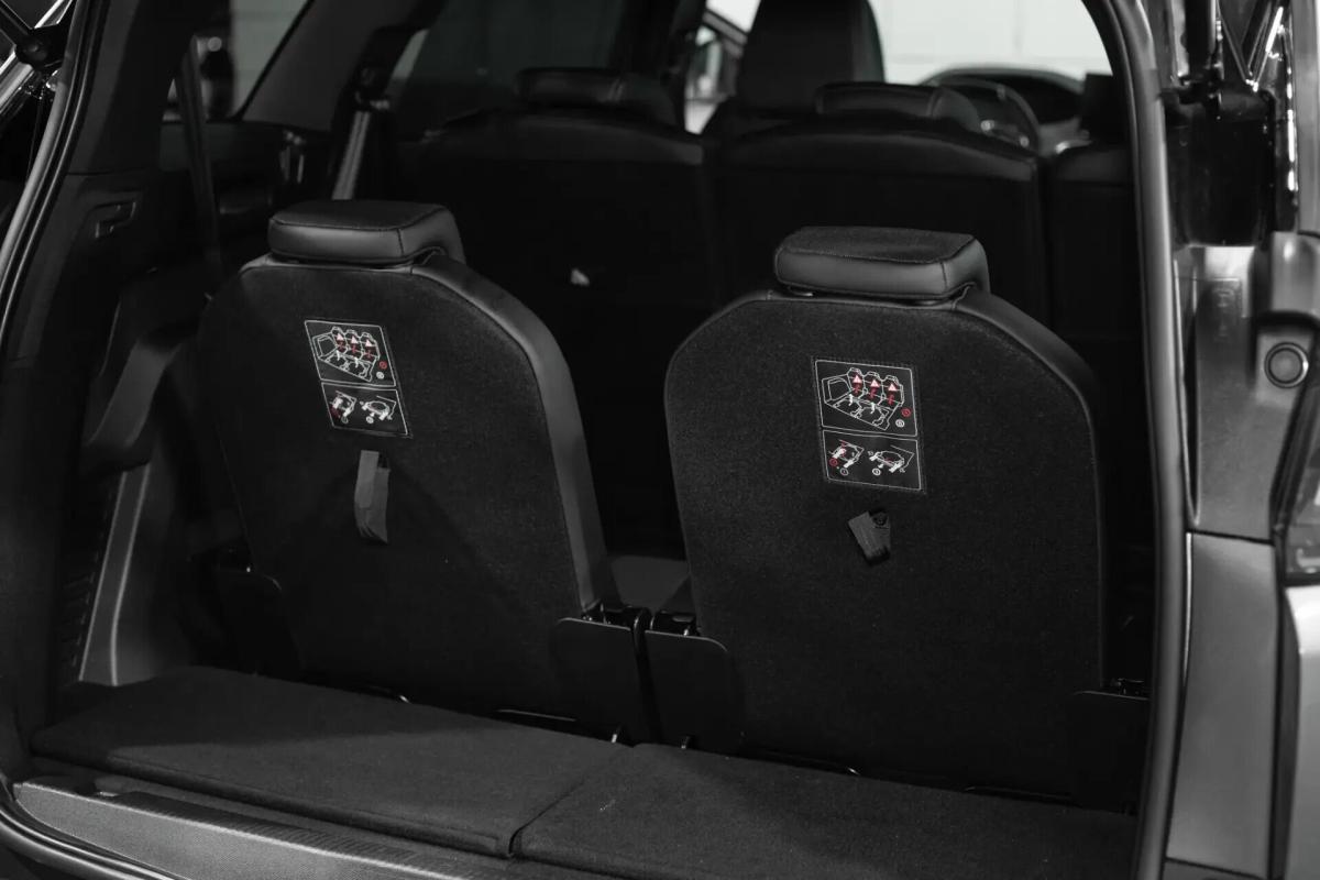 peugeot-5008-2023-gasolina-1199cc