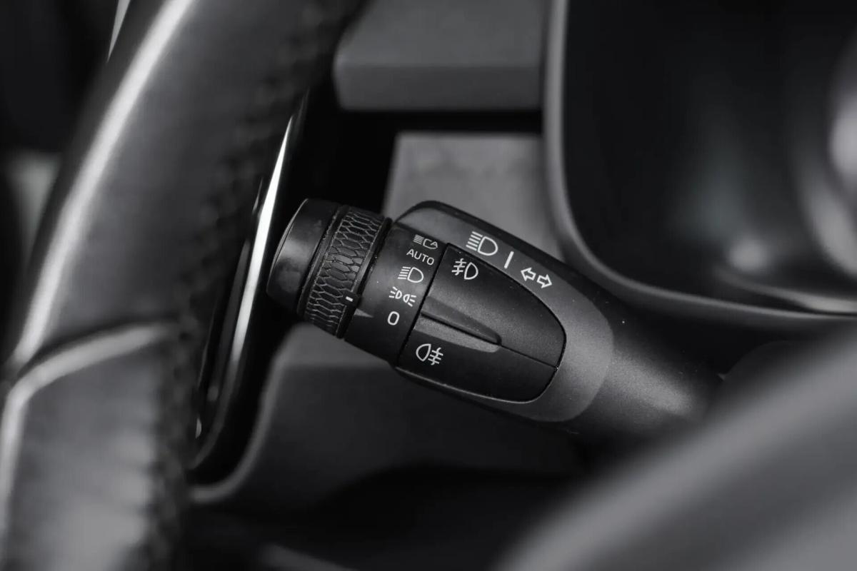 volvo-c40-2023-eletrico-0cc