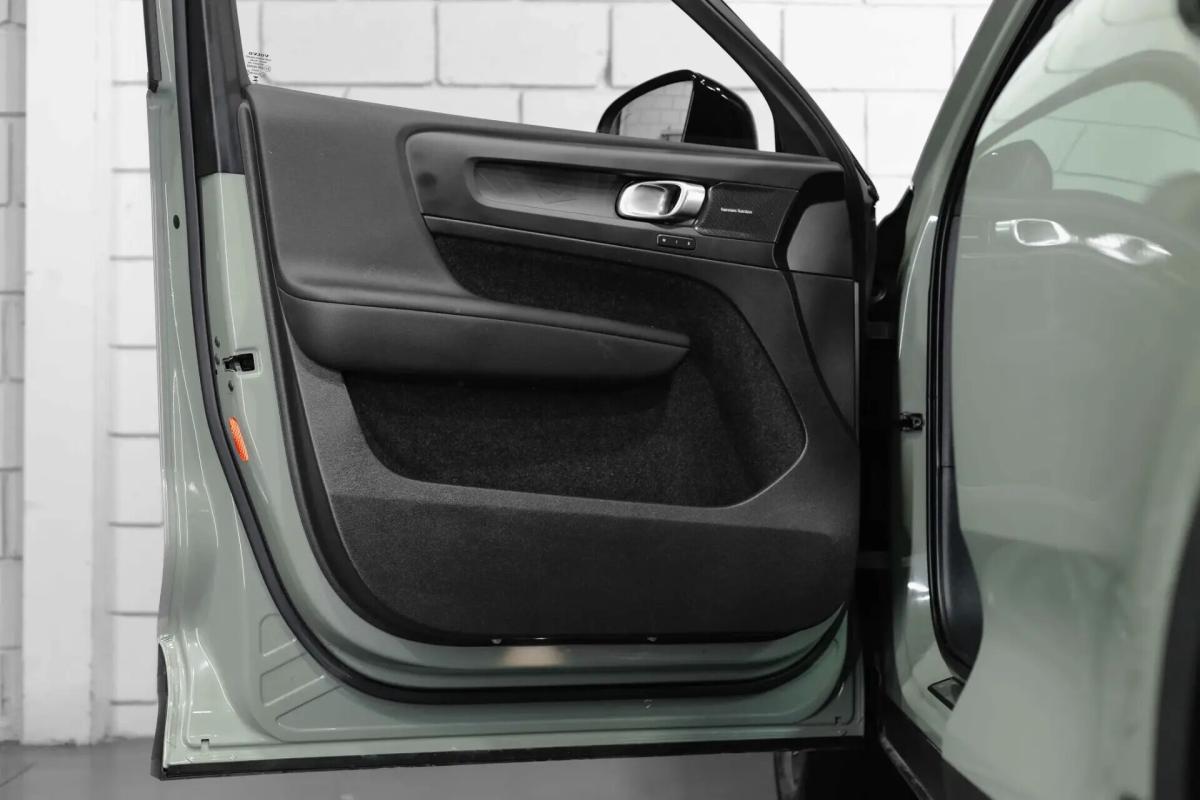 volvo-c40-2023-eletrico-0cc