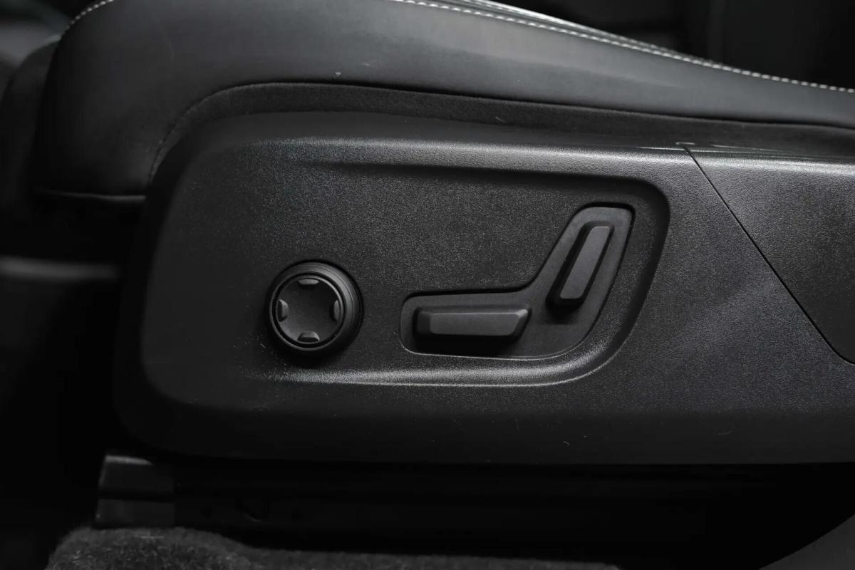 volvo-c40-2023-eletrico-0cc