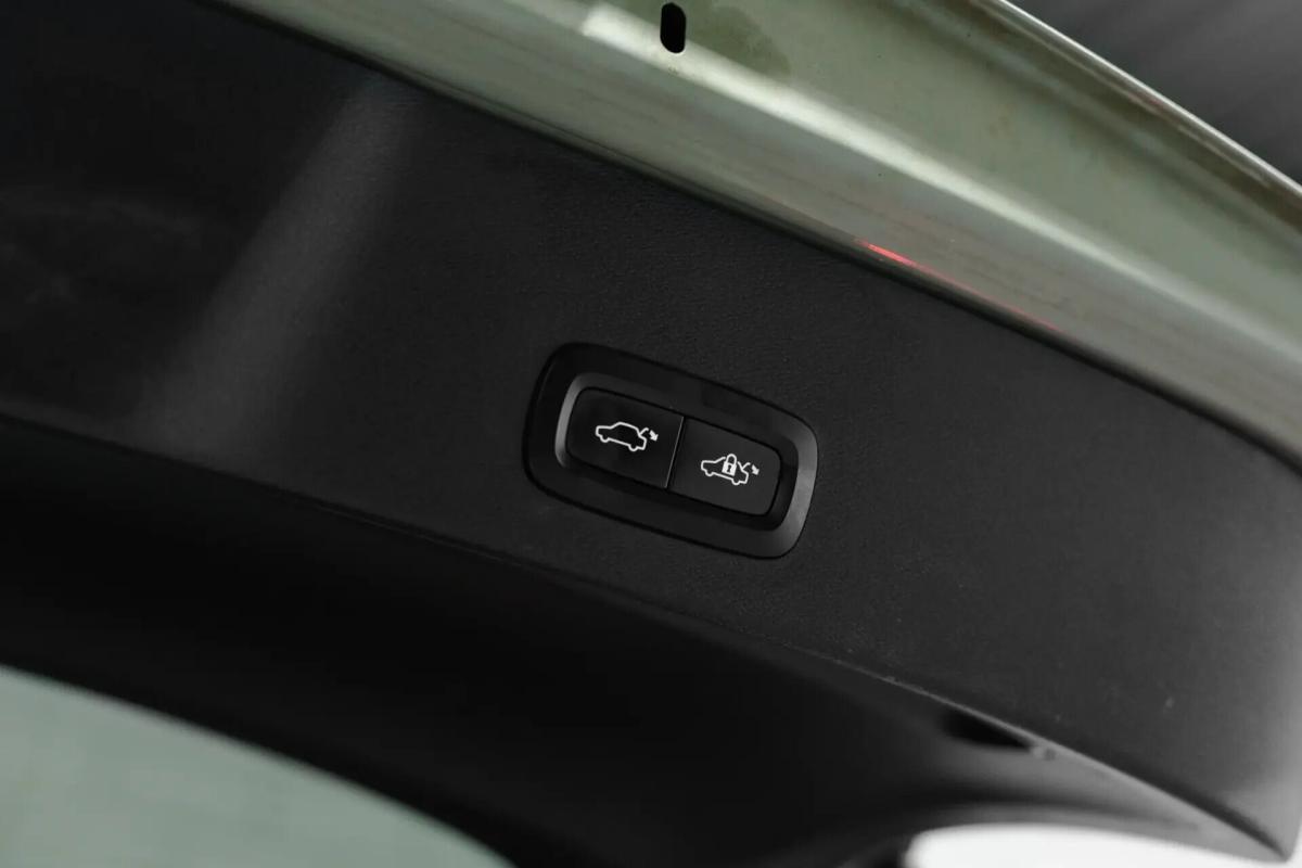 volvo-c40-2023-eletrico-0cc