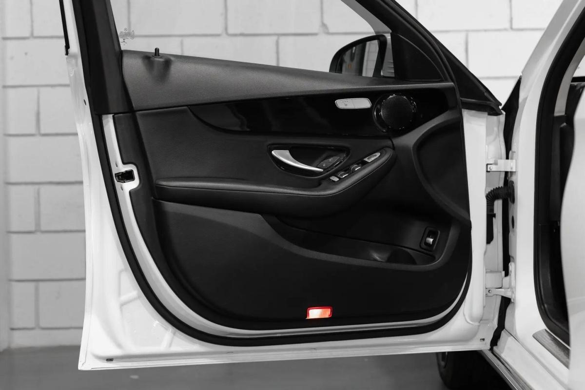mercedes-benz-classe-c-c-300de-phev-2020-hibrido-a-diesel-1950cc