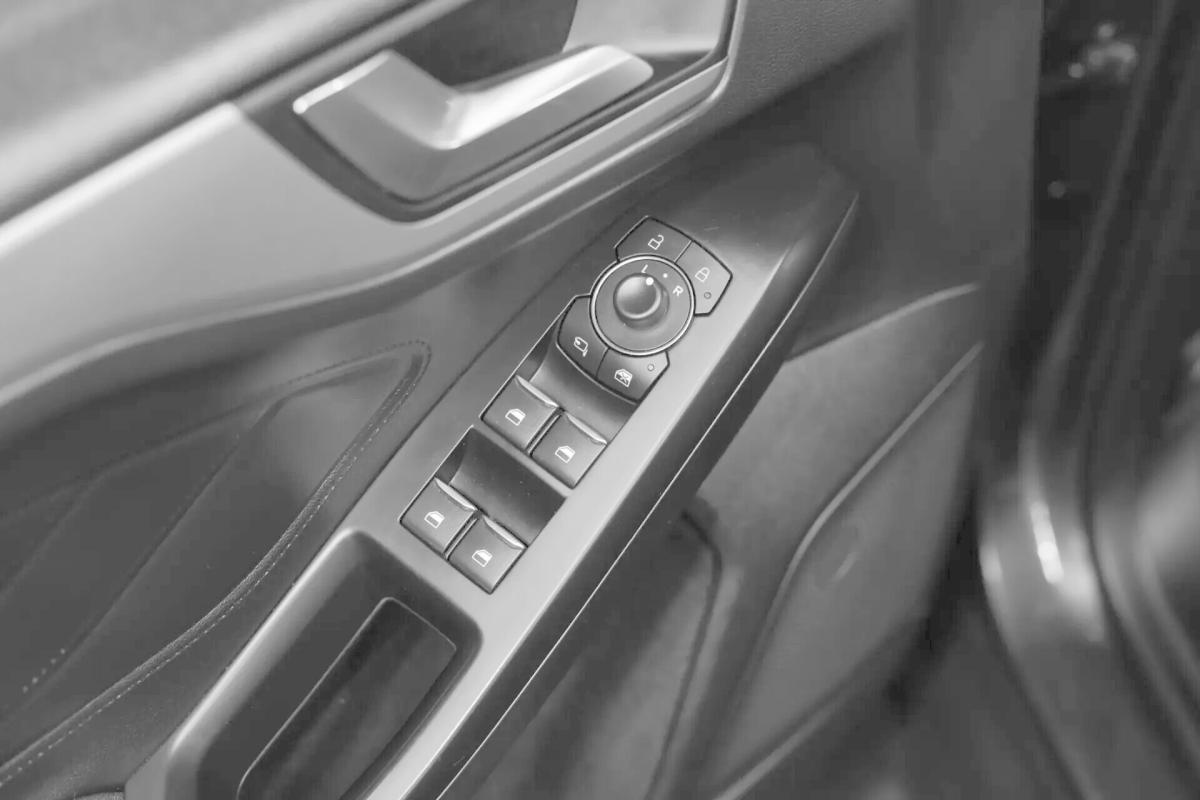 ford-focus-2022-gasolina-998cc