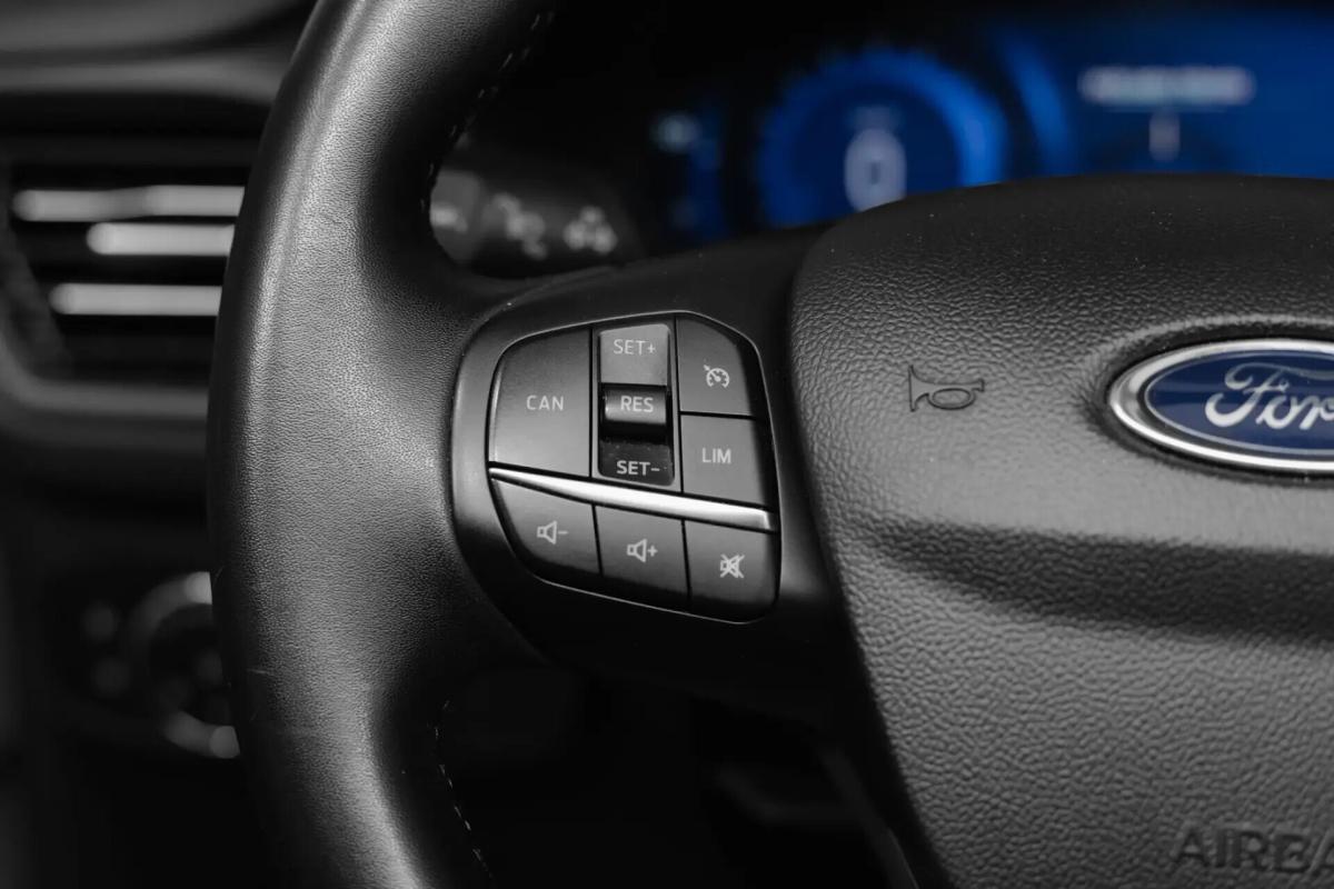ford-focus-2023-gasolina-998cc