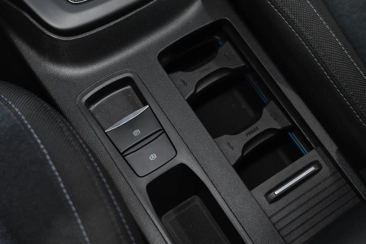 ford-focus-2023-gasolina-998cc