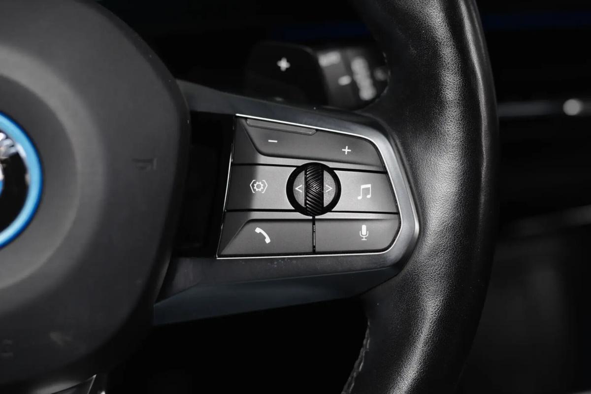 bmw-x1-2023-hibrido-a-gasolina-1499cc