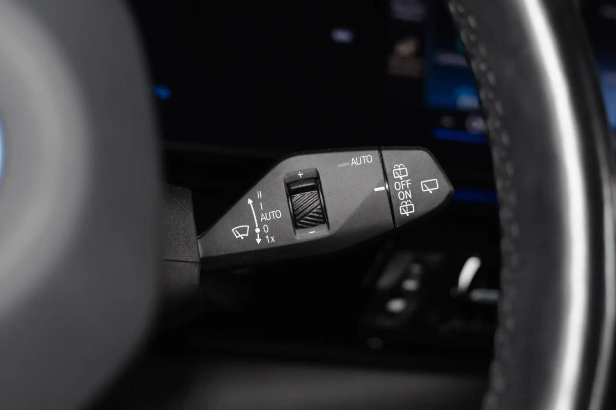 bmw-x1-2023-hibrido-a-gasolina-1499cc