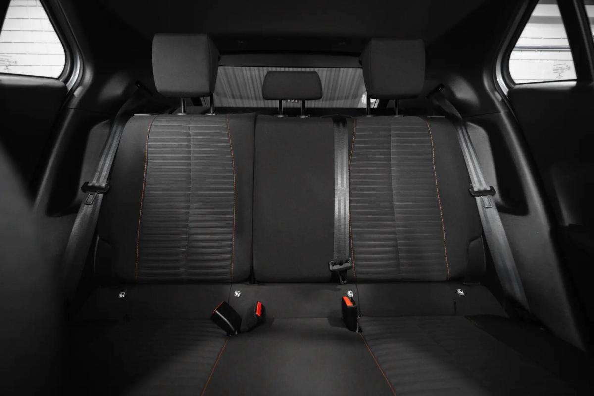 peugeot-2008-2022-gasolina-1199cc