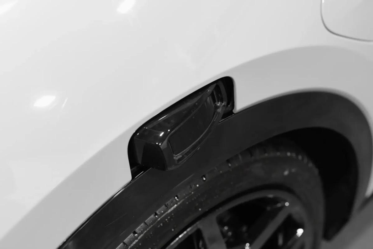 lotus-eletre-2023-eletrico-0cc